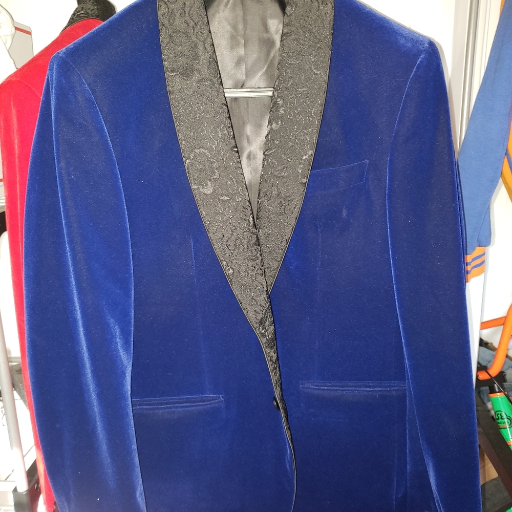 Blue velvet blazer